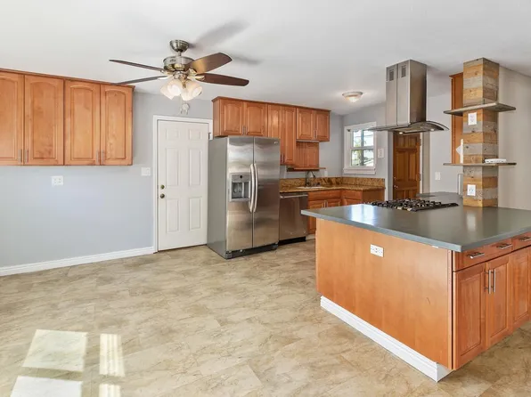 4060 Armstrong St, San Diego, CA 92111