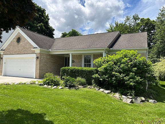 2nd image of 211 Whitney Dr