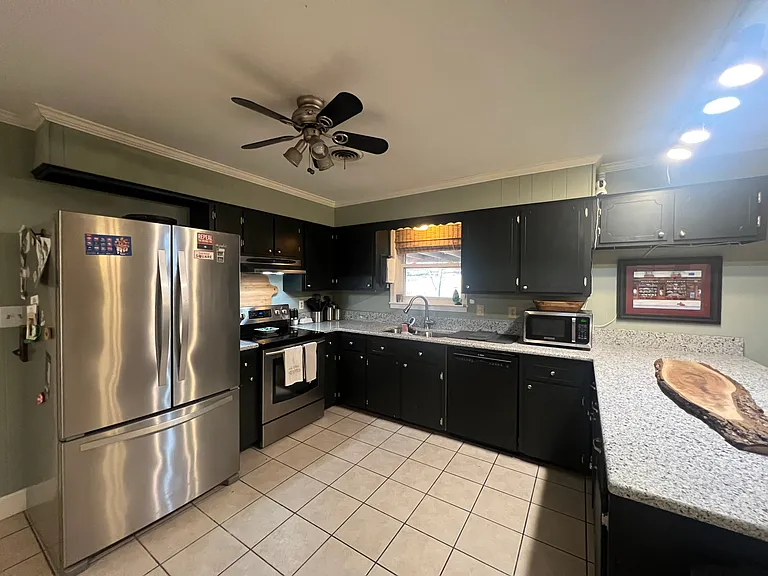 3014 S Lamar Blvd — Photo 1
