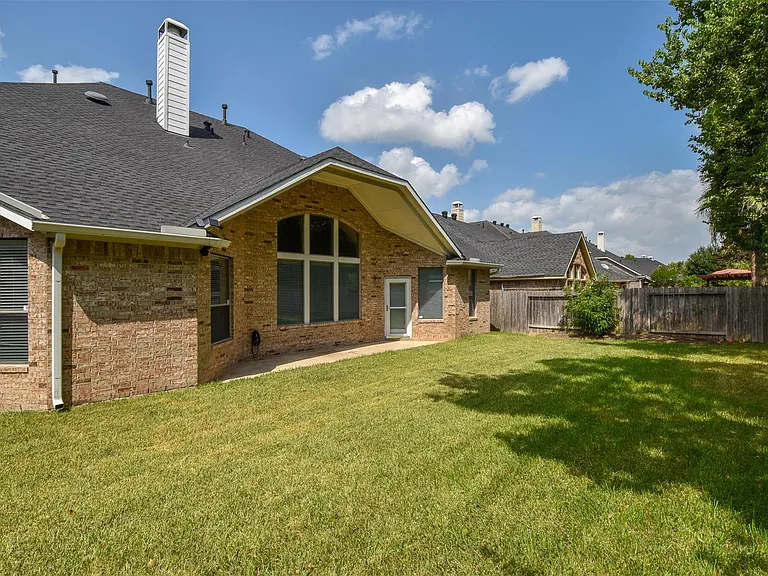 21223 Pennshore Ln — Photo 34