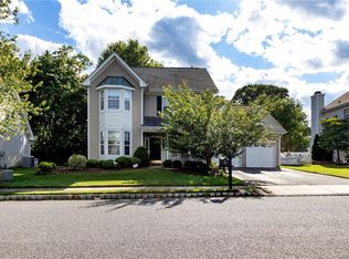 134 Bramble Dr, Morganville, NJ 07751