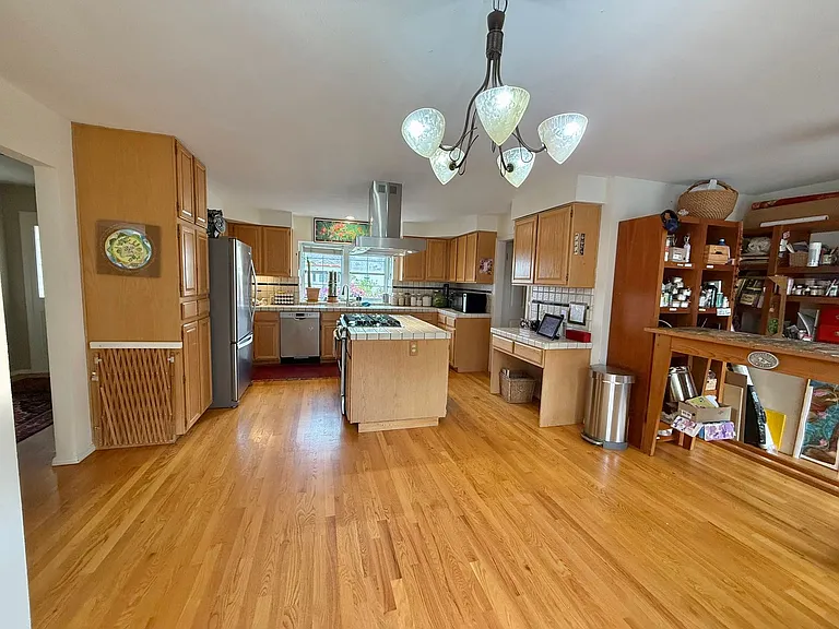 7146 Danko Dr — Photo 6