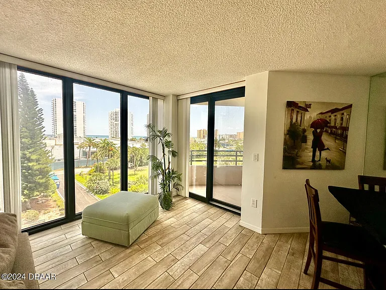 1 Oceans West Blvd #4B5 — Photo 10