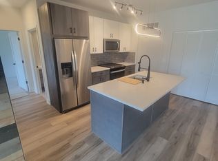 Liberty Square Flats, Wheaton, IL 60187