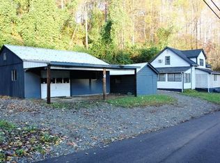 101 Whispering Creek Rd, Boones Mill, VA 24065