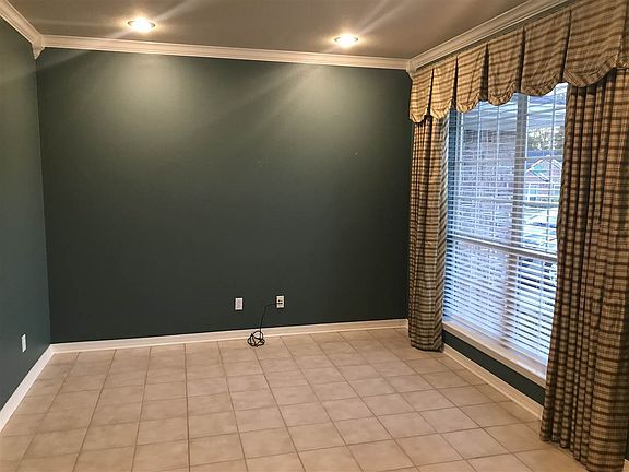 2nd image of 3508 Doublewood Dr