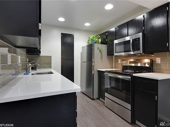 5th image of 20323 19th Ave NE APT A103