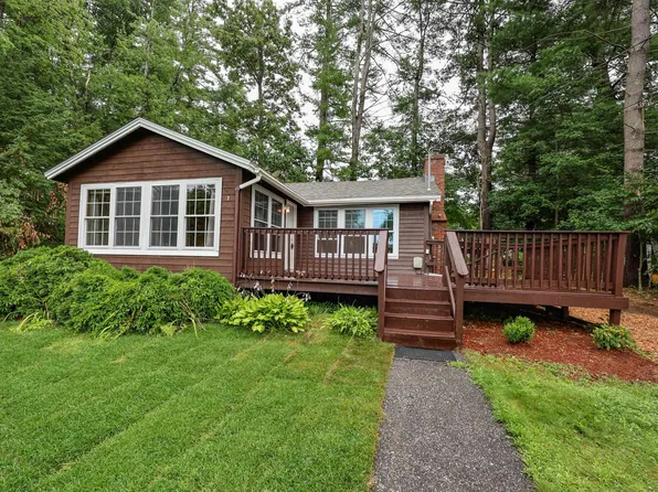 7 Holiday Shore Drive, Dunbarton, NH 03046
