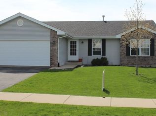 8609 Blue River Rd, Rockford, IL 61107