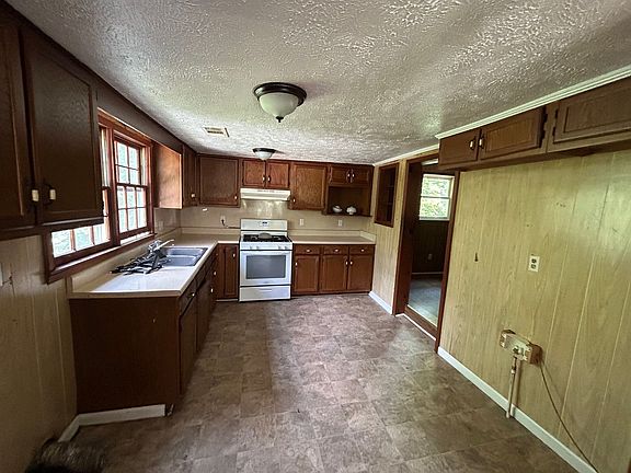 4th image of 201 Herring Rd