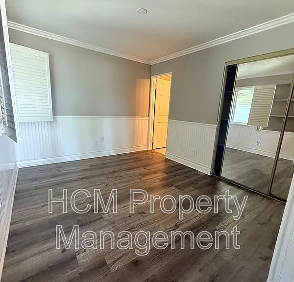 21700 Potomac Ave — Photo 16