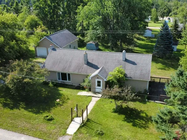 204 E Fiske St, Lincoln, MI 48742