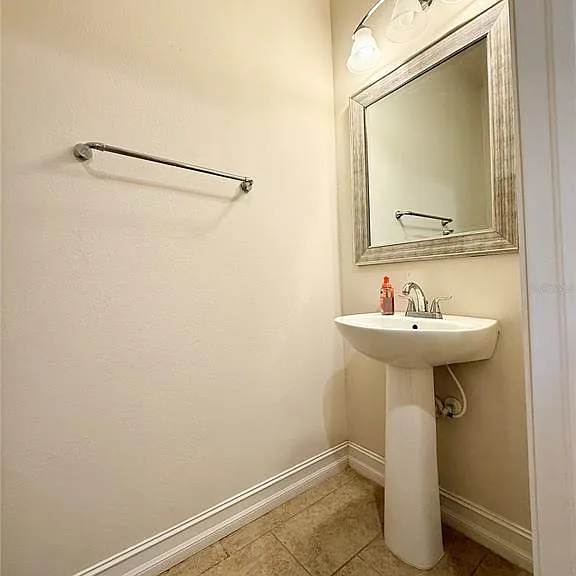 18864 Noble Caspian Dr — Photo 4