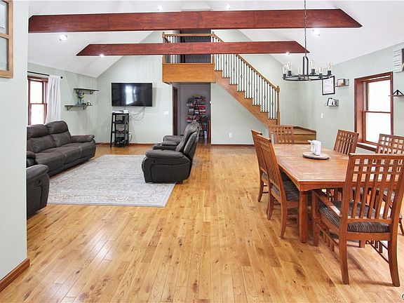 2nd image of 6942 Texas Rd