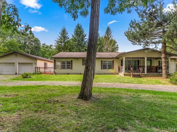 1941 Crouch Rd, Jackson, MI 49201