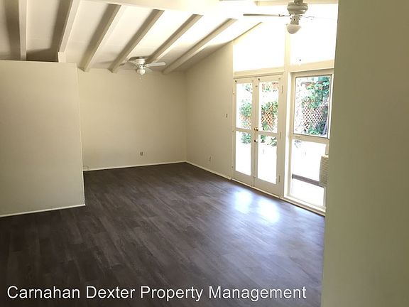 3rd image of 20528 Hamlin St