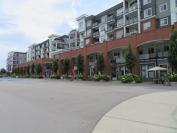2nd image of 2180 Kelly Ave #3320