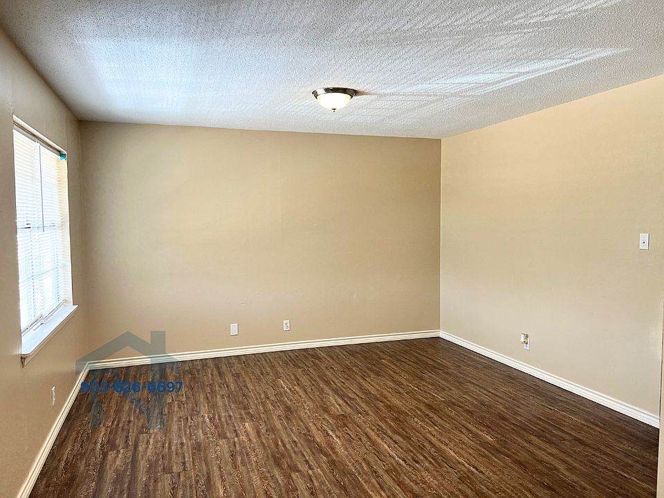 1st image of 302 Georgia St #14
