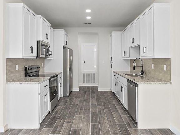 5th image of 3508 E McGrady St