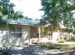 63 Twin Lake Dr, Russellville, AL 35653