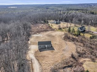 562 W Townsend Rd, Lunenburg, MA 01462