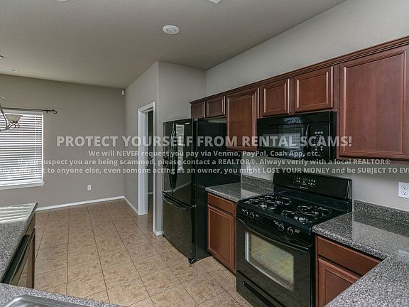 5th image of 4400 W Serviceberry Dr