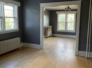 621 1/2 Cleveland St, Ishpeming, MI 49849