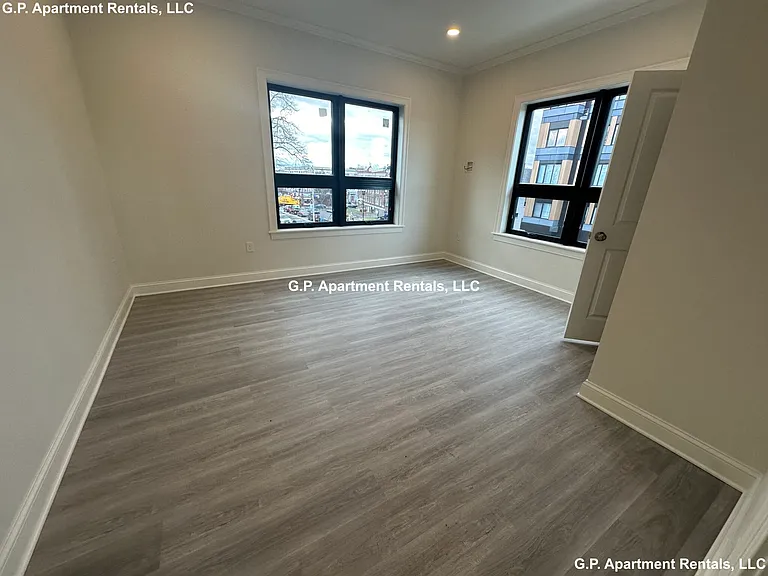 605 Broadway #201 — Photo 12