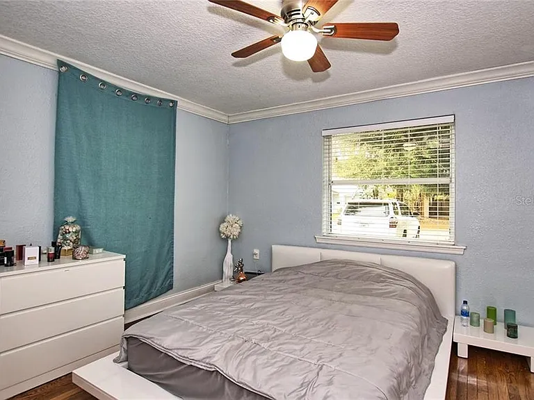 3001 E Jefferson St — Photo 31