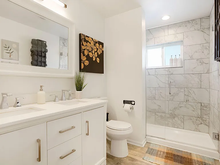 Upstairs Bathroom