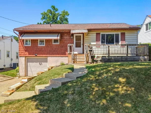 1215 Lincoln Ave, Cuyahoga Falls, OH 44223