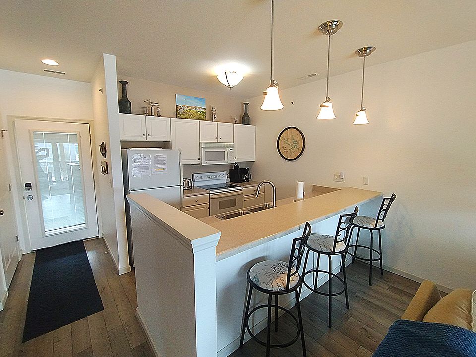 Breakfast bar.