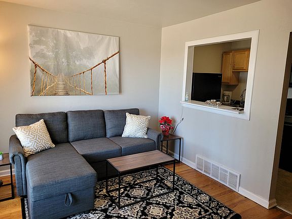 2nd image of 107-2700 Oakland Ave #107
