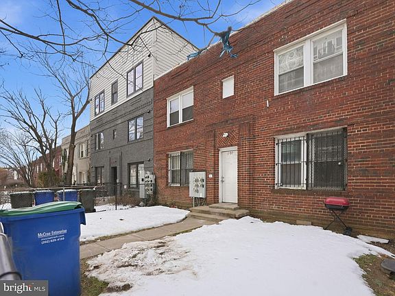 3rd image of 1707 H St NE