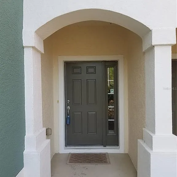 4238 SW 50th Cir — Photo 2