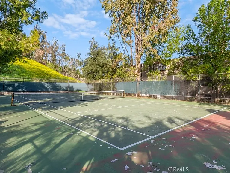 22127 Burbank Blvd #7 — Photo 12
