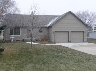 2111 10th Ave E, Spencer, IA 51301