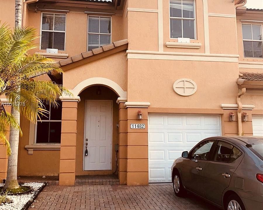 1st image of 11482 NW 78th Ter