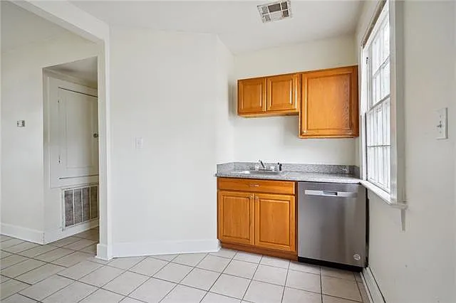 2902 Aubry St — Photo 10