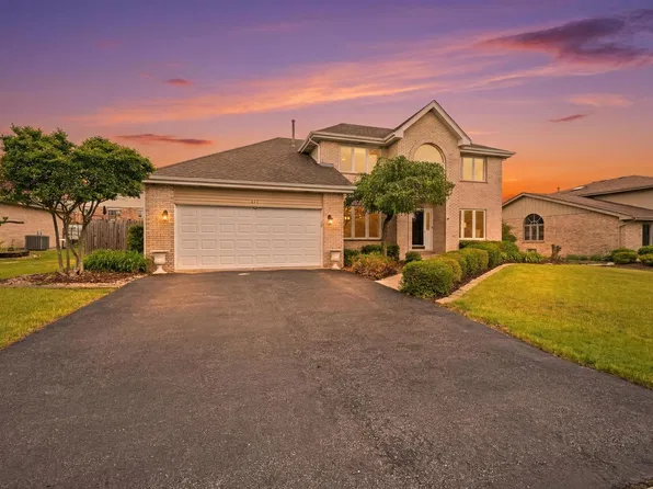 631 Vanderbilt Dr, New Lenox, IL 60451
