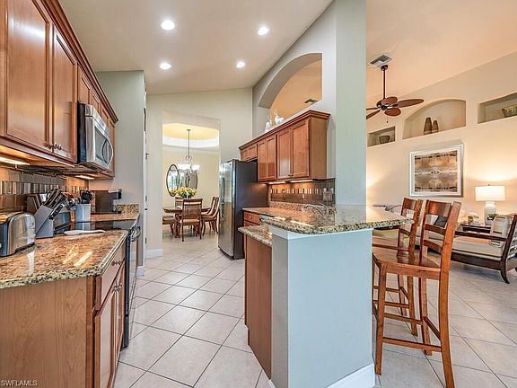 5th image of 6845 Ascot DR #202