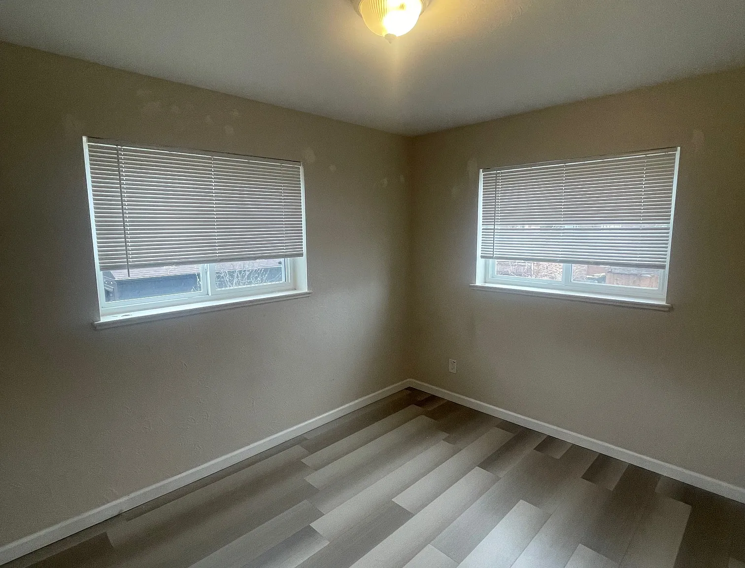 2 bed, 825 sqft, $1,600 — Photo 4
