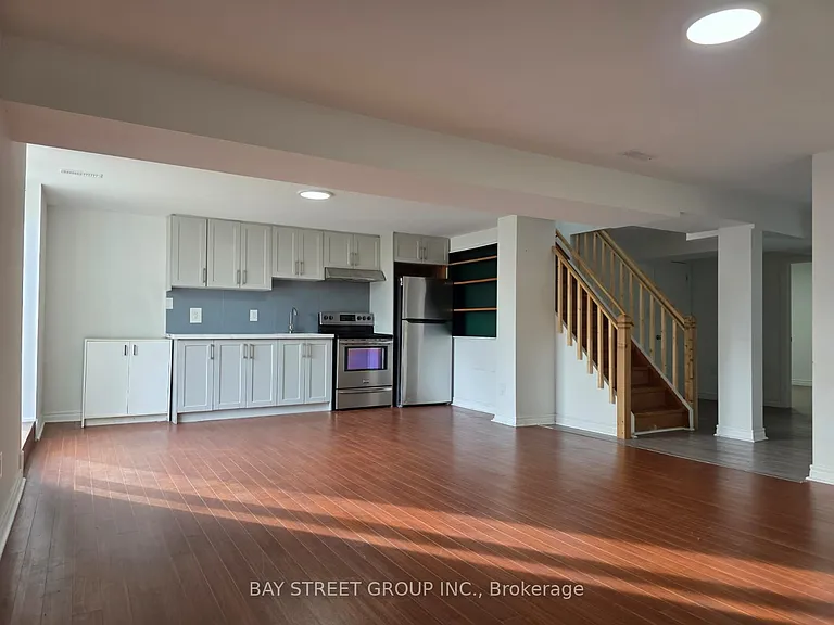 882 Southdown Dr #BASEMENT — Photo 16