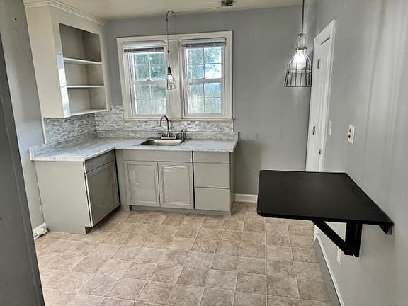 4th image of 1208 S Gadsden St APT 4