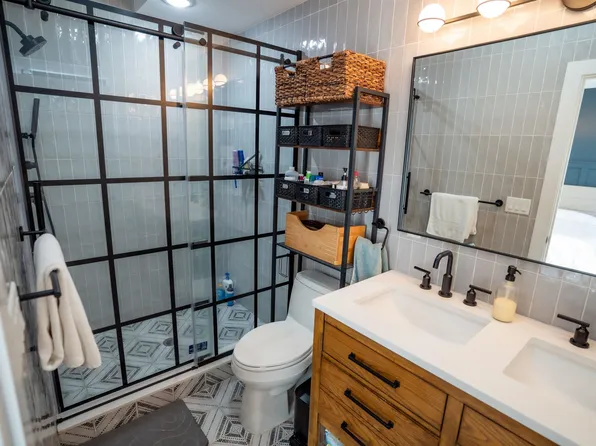 11 Irving Street image 11 of 21