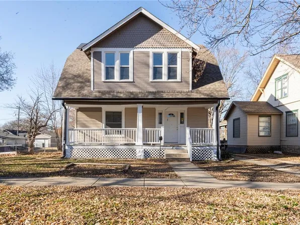 1126 S Hickory St, Ottawa, KS 66067