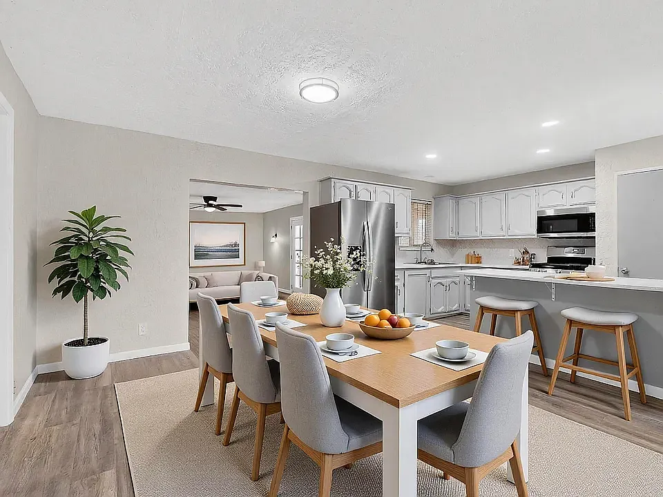 4 bed, 1.5 bath, 1711 sqft, $2,250 — Photo 1