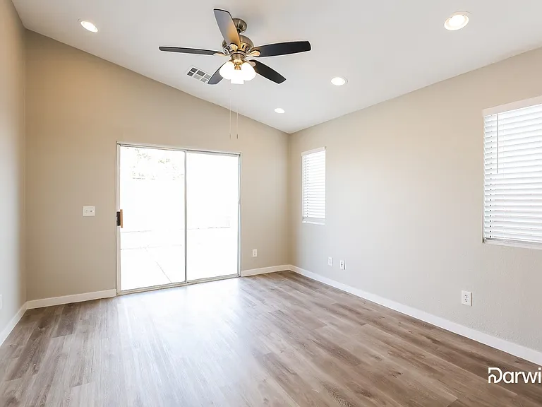 5918 Stone Hollow Ave — Photo 6