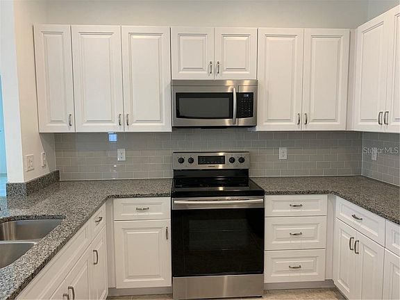 5th image of 27041 White Plains Way