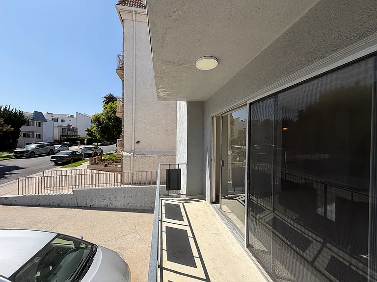 1942 Pelham Ave #2 — Photo 7